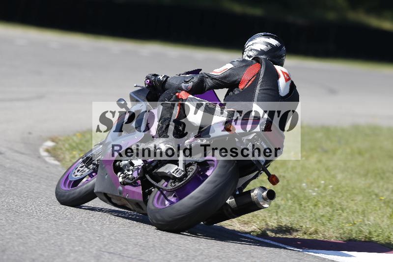 Archiv-2025/48 25.08.2025 Cornu Master School ADR/rot-rouge/110